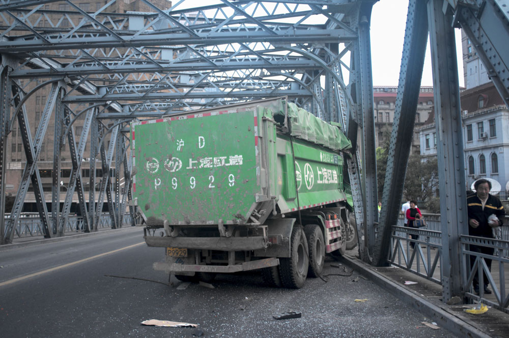 九游下载包含上海申花今晨防线松动孟菲斯灰熊今晨防线松动，媒体一致点评：金州勇士加时末段战术微调的词条